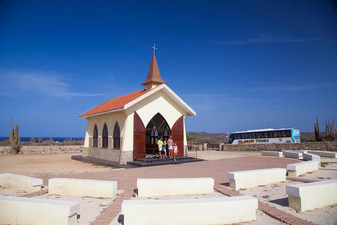 Best of Aruba by Bus - Gold ruins, Lourdes Grotto, and surprise stops
