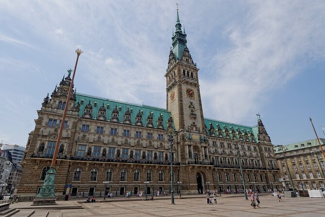 Best of Hamburg: City Sightseeing Hop-On Hop-Off Bus Tour - Gänsemarkt and Alsterhaus: central Hamburg shopping