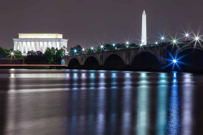 Big Bus DC: Monuments & Memorials Night Tour by Open-top Bus - Commentary can make or break the ride