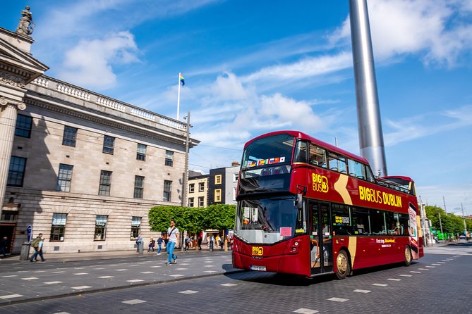 Big Bus Dublin Hop-on, Hop-off Sightseeing Tour with Live Guide - The first loop, from O’Connell Street to Trinity College