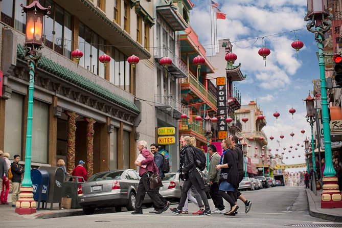 Big Bus SF: Hop-on Hop-off Tour with 17 Stops and Sunset Option - Should you book it?