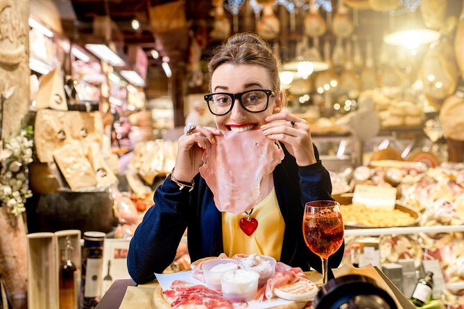 Bologna City Red Bus and Food tasting - What this Bologna bus tour really includes