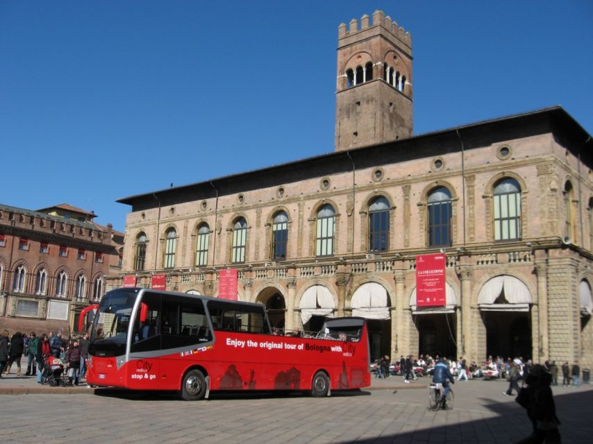Bologna: Open Bus City Tour and Local Food Tasting - What the audio guide adds