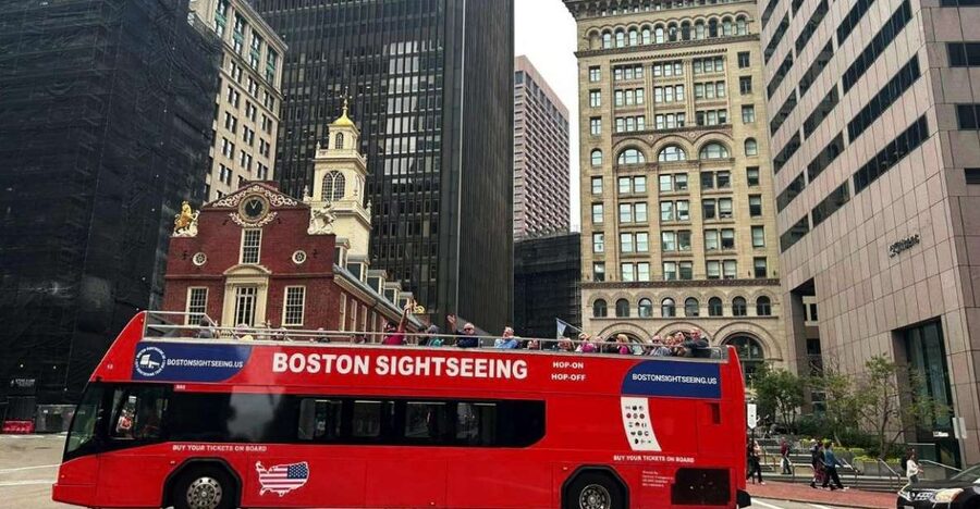 Boston: Hop-On Hop-Off Double-Decker Bus Sightseeing Tour - Start at Long Wharf and see Boston from above