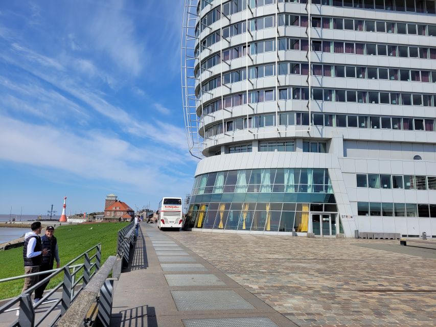 Bremerhaven: Harbor Bus Tour - Boarding at the German Maritime Museum
