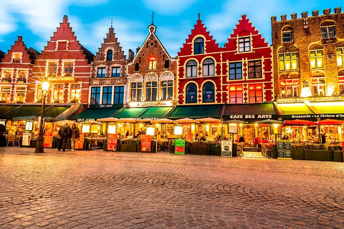 Bruges bus tour from Amsterdam - The first look at Minnewater Lake