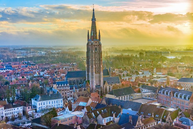 Bruges bus tour from Brussels - Medieval houses, museums, and Michelangelo