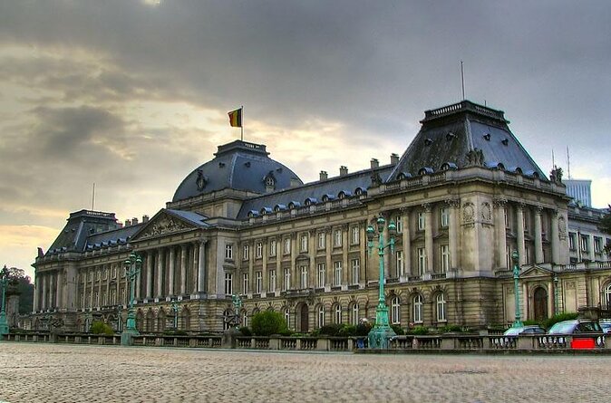 Brussels Highlights Walking and Bus Tour w/ Waffle - Starting at Grand Place, Brussels’s grandest room