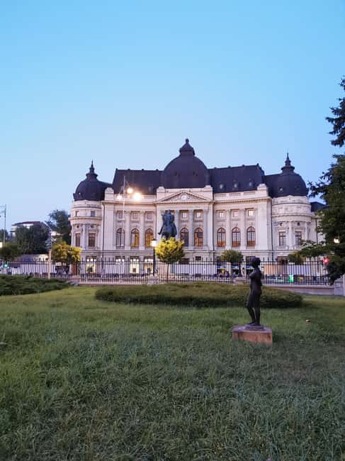 Bucharest short tour Hop-on hop-off format live tourguide - The route between the stops