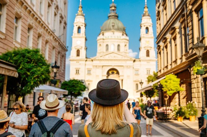 Budapest: 3-Hour Live-guided Bus Tour and 1-hour River Cruise - Should you book it?