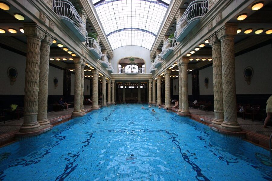 Budapest: Private 3-hour Guided City Tour by Bus - The strongest reasons to choose it