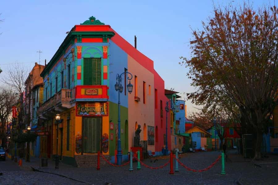 Buenos Aires: Panoramic Bus Tour - San Telmo: old streets and tango tradition