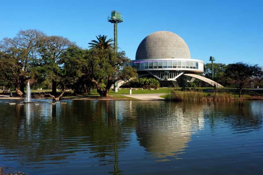 Buenos Aires: Panoramic Bus Tour - Plaza de Mayo and Monserrat: the essential historic stop