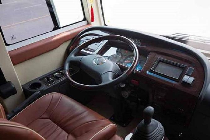 Bus to Cat Ba, Expressway,Speedboat - The two-hour ride on Highway 5B