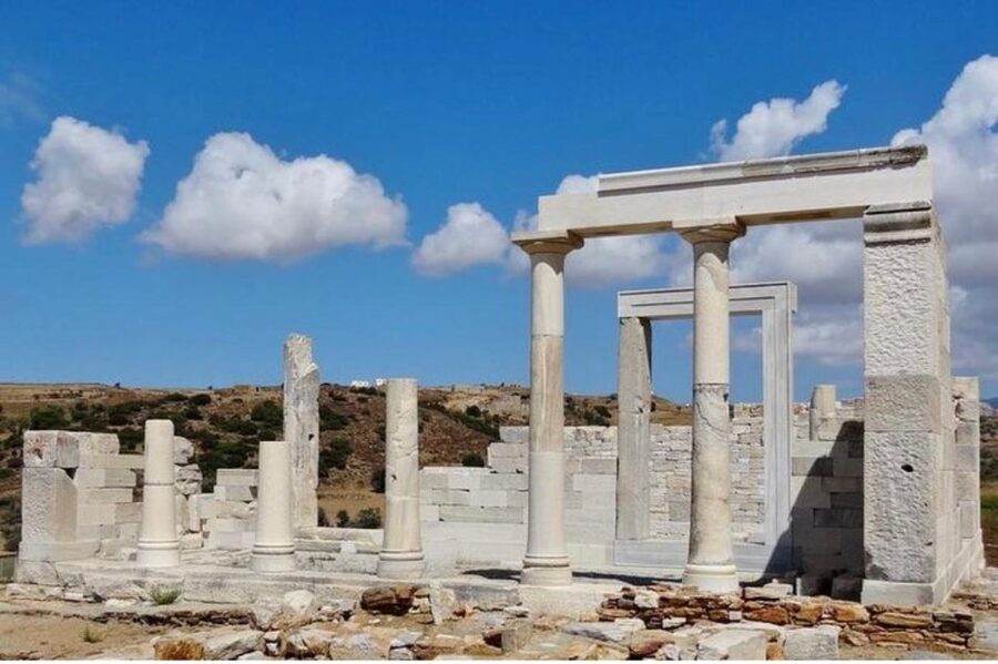 Bus Tour Around the island of Naxos - The unfinished Kouros and the road back to Chora