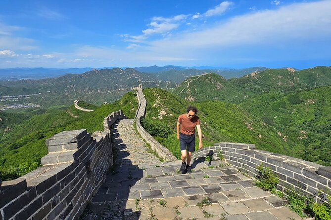 BusDa-Ancient Great Wall &Badaling Great Wall Full-day Bus Tour - Guides Can Make the Difference