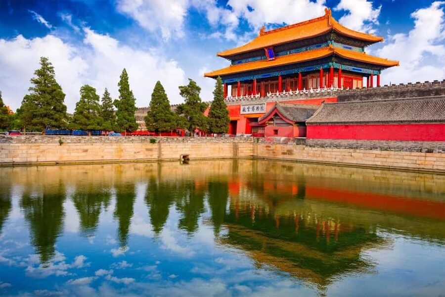 BusDa-Mutianyu Great Wall&Forbidden City Full-day Coach Tour - The coach ride out to Mutianyu
