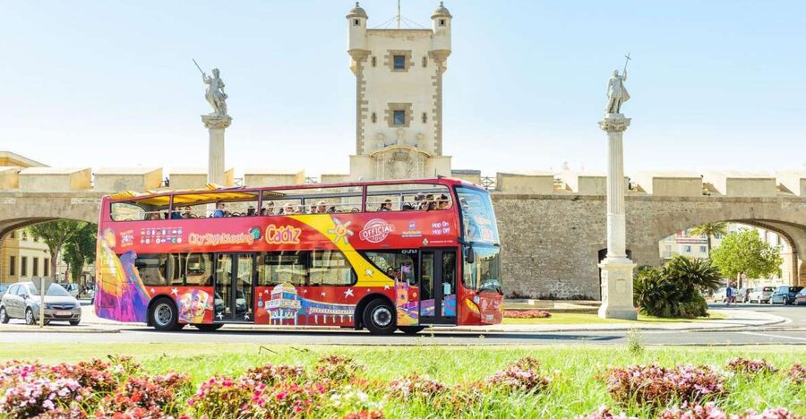 Cadiz: City Sightseeing Hop-On Hop-Off Bus Tour - Why this bus makes sense in Cádiz
