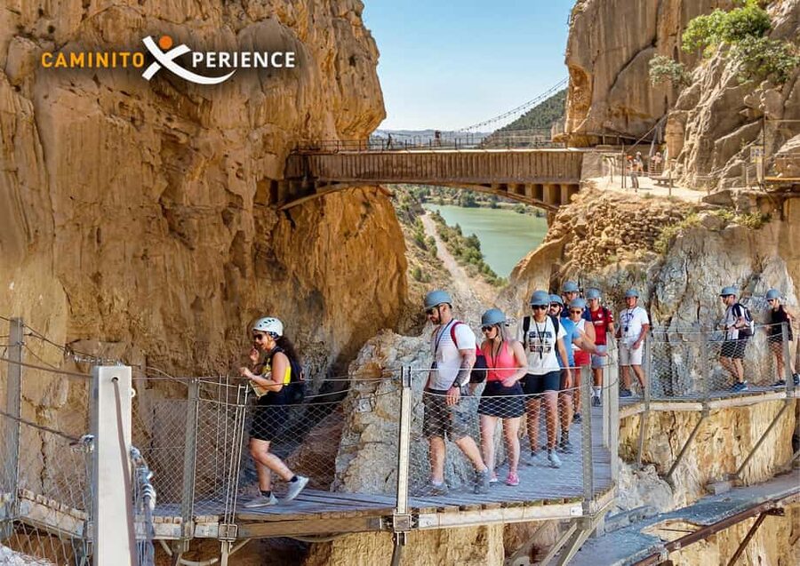 Caminito Del Rey From Málaga: Round-Trip Bus + Tour with Official Guide - The walk: three hours above the gorge