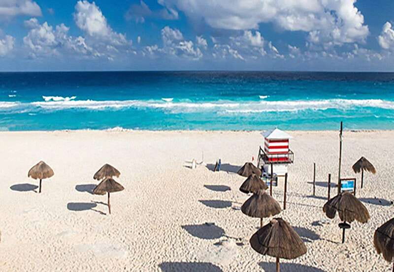 Cancun: Hop-On-Hop-Off Sightseeing Bus Tour - Who should book this ride?