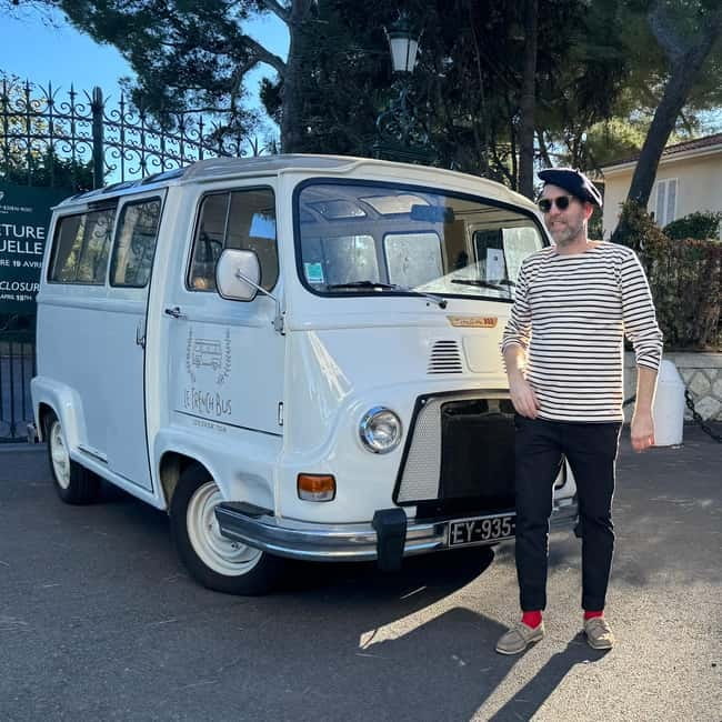 Cannes: City Tour in a Vintage Bus - The Palais des Festivals and the red carpet