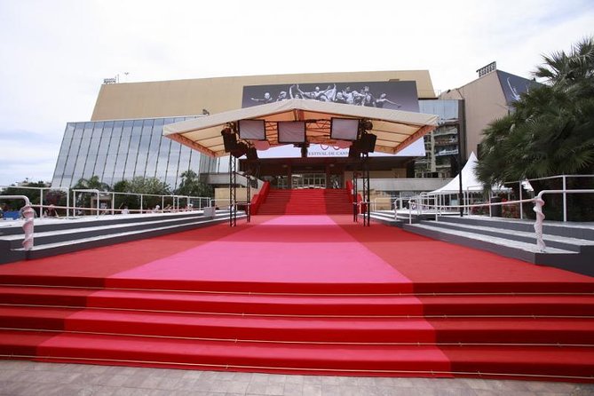 Cannes Large Group Shore Excursion with a Minibus 15 seater - Key points at a glance