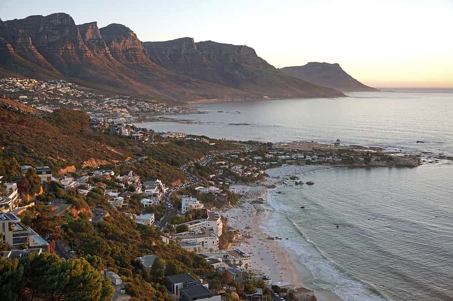 Cape Town: Half-Day Guided City Sightseeing Tour by Bus - Sea Point, Green Point, and the return route