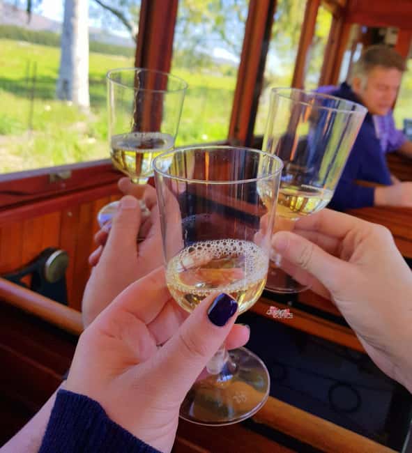 Cape Town: Hop On, Hop Off: Franschhoek Wine Tram Tour! - The scenery and sense of place