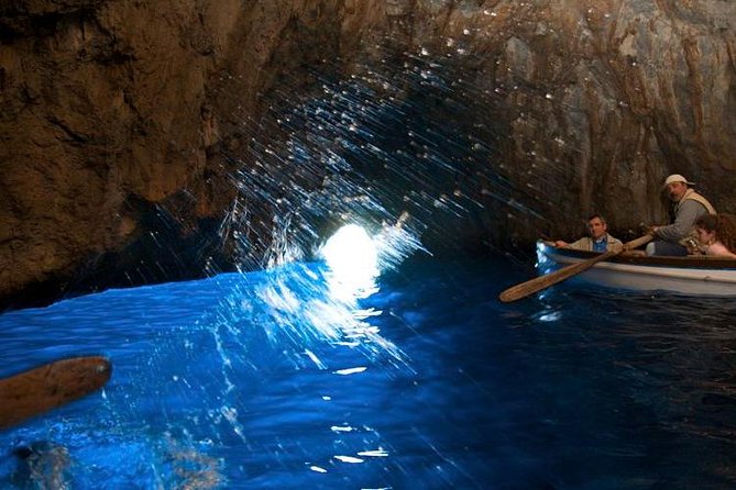 CAPRI - DIY Day Trip Package - BoatTour, BlueGrotto,Bus&Lunch - End with the Capri funicular to Marina Grande