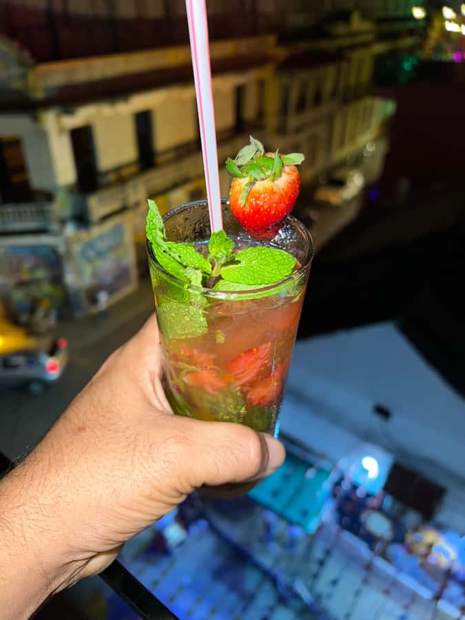 Cartagena: Party Bus Tour In Cartagena - What the $20 price does and does not buy