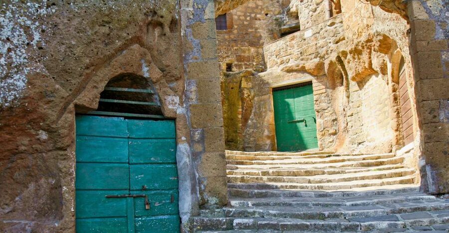 Cascate di Saturnia e Pitigliano in Bus con Guida Ambientale - Key points to know before you book