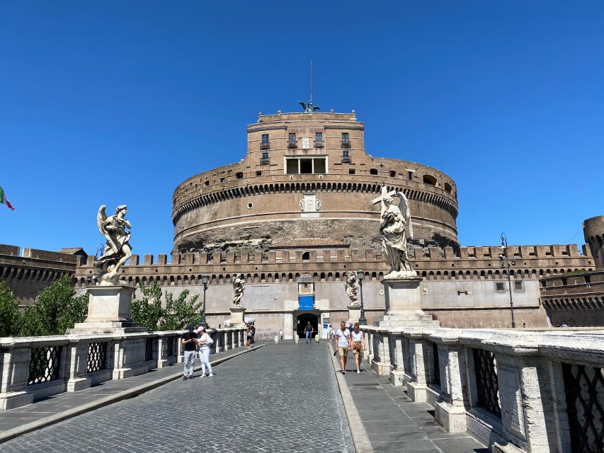 Castel Sant'Angelo Skip the line Ticket with Hop-on Hop-off - The terrace view over the Tiber
