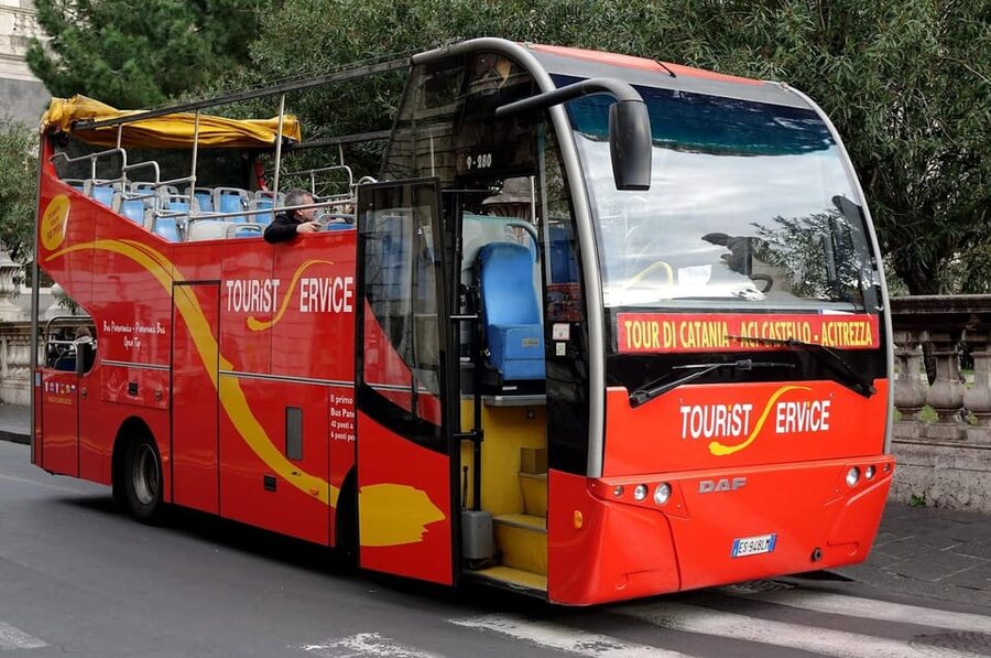 Catania: Hop-On Hop-Off Bus to Acicastello and Acitrezza - Who should take this coastal bus