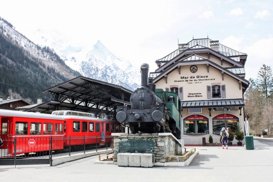 Chamonix & Mont Blanc Scenic Glass-Roof Bus Tour from Geneva - Aiguille du Midi and the 12,605-foot view