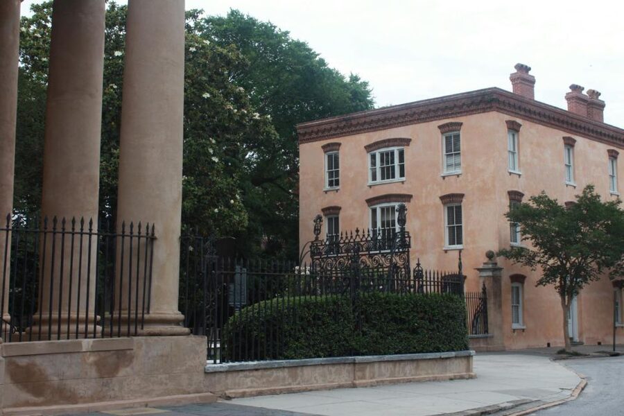 Charleston: Historic City Highlights Guided Bus Tour - Key points to know before you book