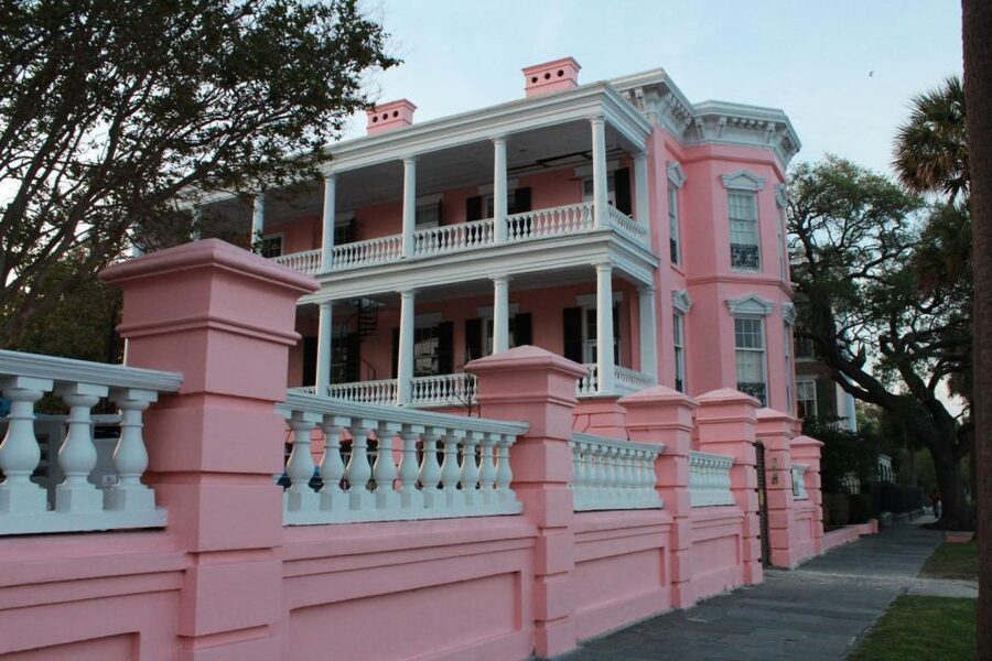 Charleston: Historic City Highlights Guided Bus Tour - Who should book this Charleston bus tour?