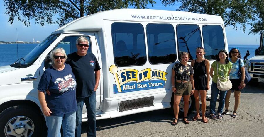 Chicago: City Minibus Tour with Optional Architecture Cruise - Why this Chicago tour works well on a first visit