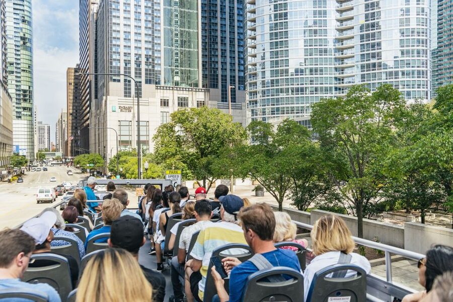 Chicago: Hop-on Hop-off Sightseeing Tour by Open-top Bus - Why the open-top bus works well in Chicago