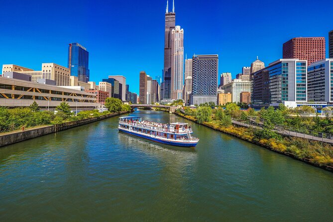Chicago River Architecture Tour and Big Bus Hop-on Hop-off Tour - Stop 2: Willis Tower and Skydeck Chicago at 319 W Jackson Boulevard