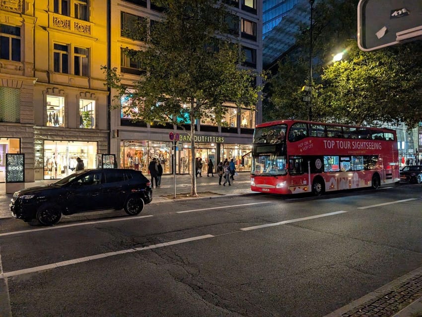 Christmas market lights tour bus through Berlin, free mulled wine (2.5 hours) - Checkpoint Charlie and the center of Berlin