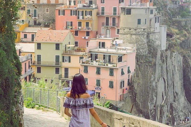 Cinque Terre Day Trip from Florence: Guided Round-Trip Bus - Trains or boats: choosing your local transport