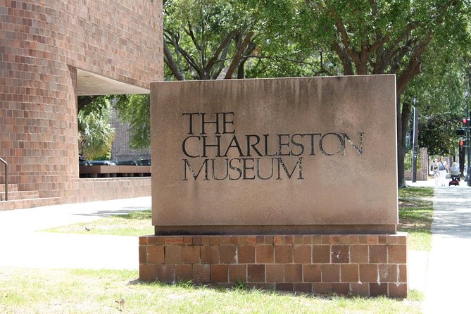 City Bus Tour with Charleston Museum Admission - Key points at a glance