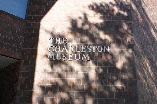 City Bus Tour with Charleston Museum Admission - From the old city walls to Charleston’s grand streets