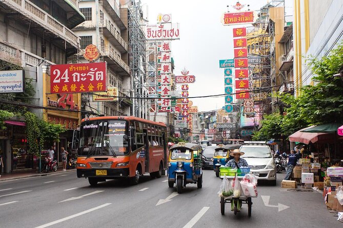 City Sightseeing Bangkok Hop-On Hop-Off Bus Tour - Seeing Bangkok from Siam to the river