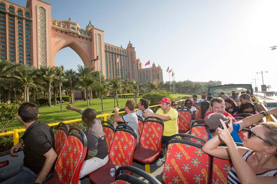 City Sightseeing Dubai Hop-On Hop-Off Bus Tour & Dhow Cruise - Why this bus tour works well in Dubai