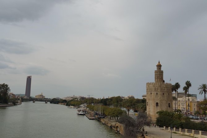 City Sightseeing Seville Hop-On Hop-Off Bus Tour - Expo ’92 and Isla Mágica