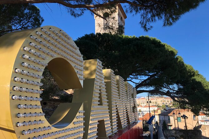 City Tour in Cannes aboard our Classic French Bus! - Daniel’s guiding style and the small group advantage