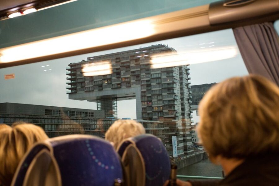 Cologne: 1.5-Hour Comedy Bus Tour - Who will enjoy this bus tour?