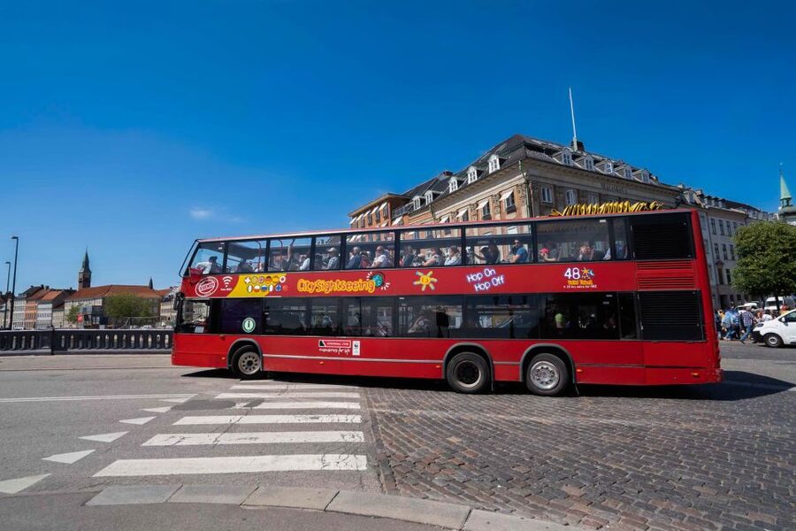 Copenhagen: City Card with 40+ Attractions & Hop-On/Off Bus - Copenhagen Zoo and Planetarium