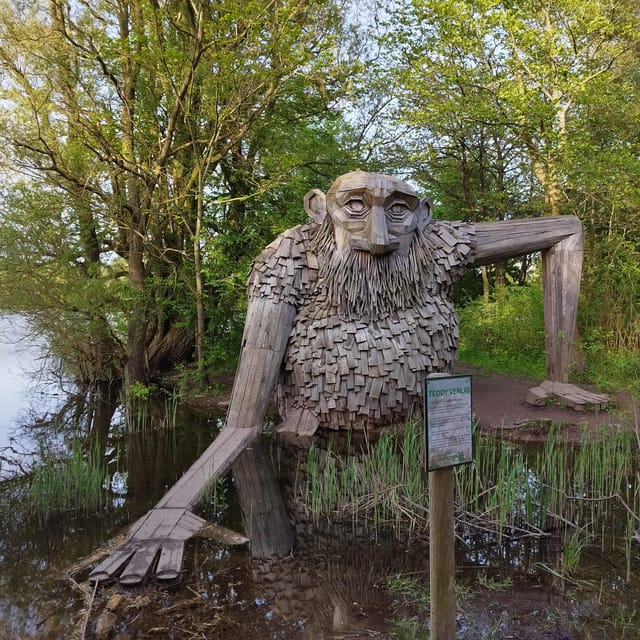 Copenhagen: Six Forgotten Giant Sculptures Tour by Bus - Sleeping Louis: the first quiet discovery